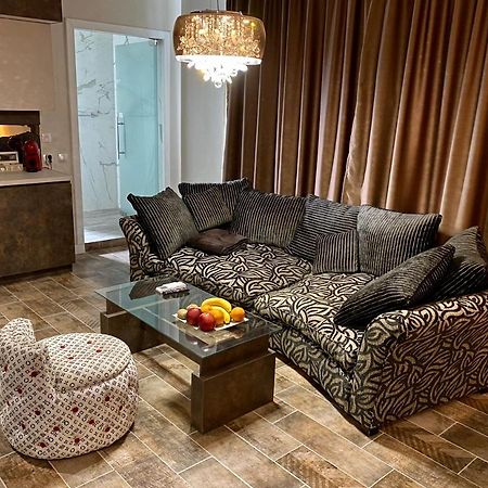 Luxury Apartments Ivon 플로브디프 외부 사진