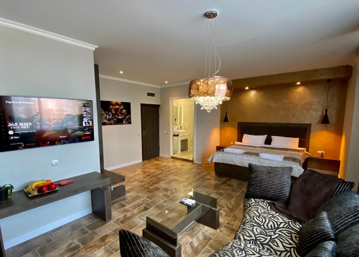 Luxury Apartments Ivon 플로브디프 외부 사진