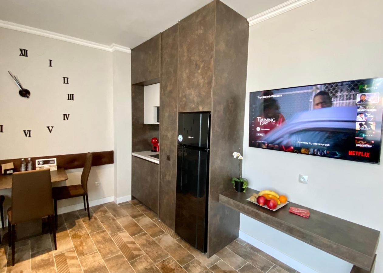 Luxury Apartments Ivon 플로브디프 외부 사진