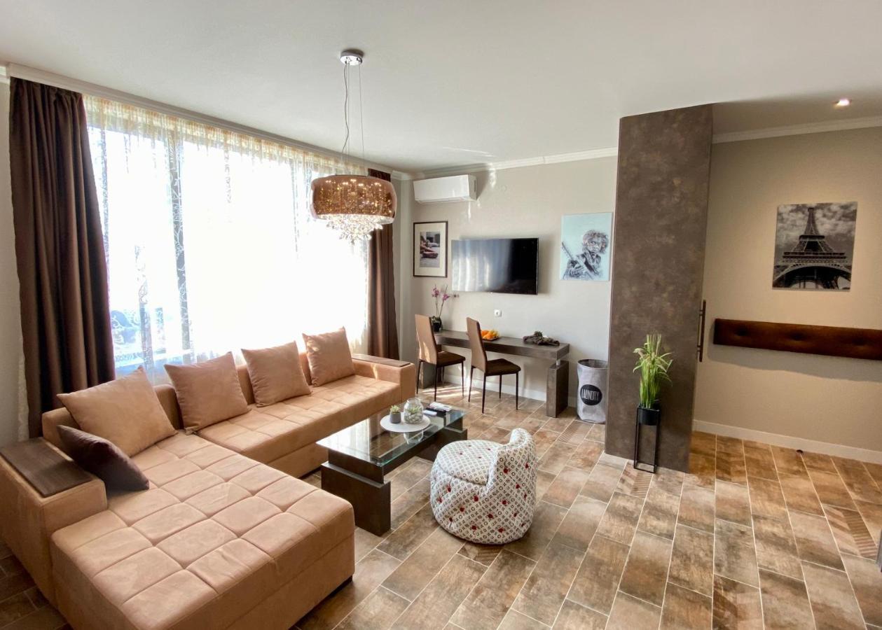 Luxury Apartments Ivon 플로브디프 외부 사진